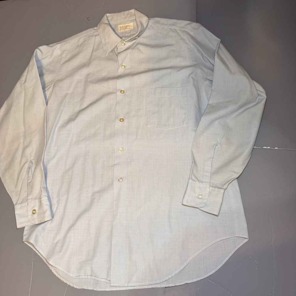 Vintage 1960s US Air Force Poly Cotton Broadcloth Shirt Blue Shade 1550 1969